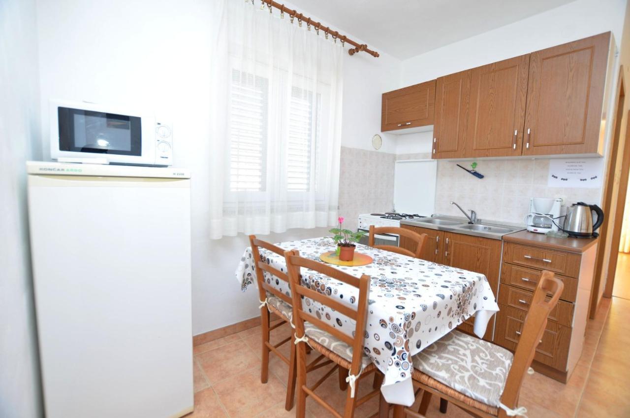 Apartment Anton เซรส ภายนอก รูปภาพ