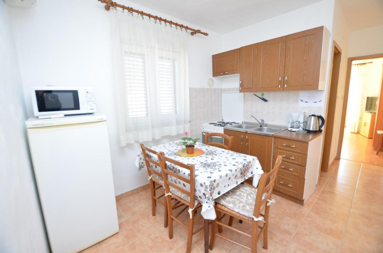 Apartment Anton เซรส ภายนอก รูปภาพ
