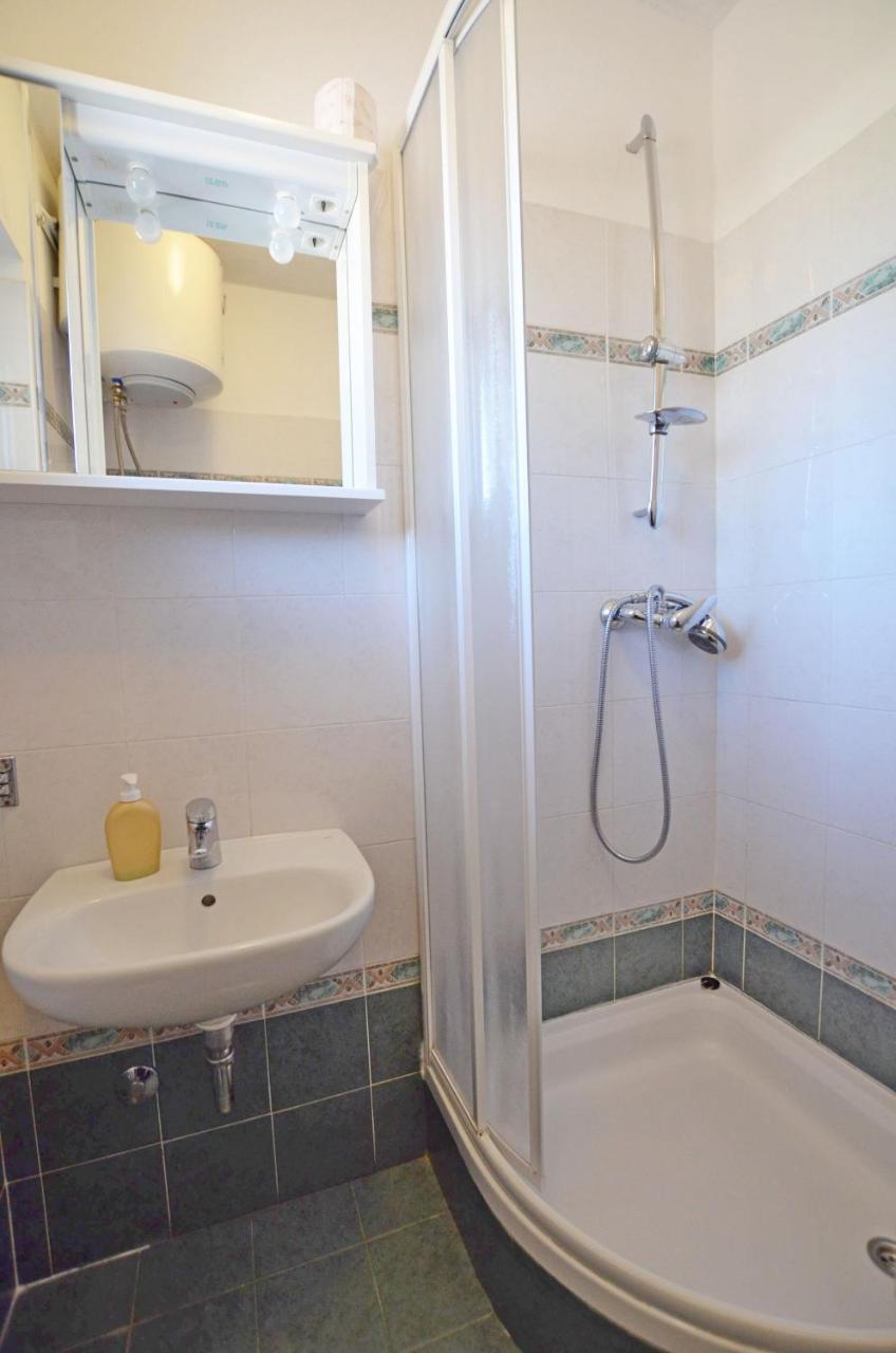 Apartment Anton เซรส ภายนอก รูปภาพ